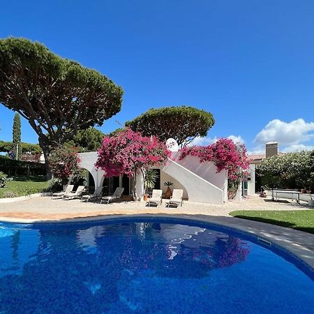Traditional 3 Bedroom Villa With Great Pool In The Heart Of Vale Do Lobo Exteriör bild