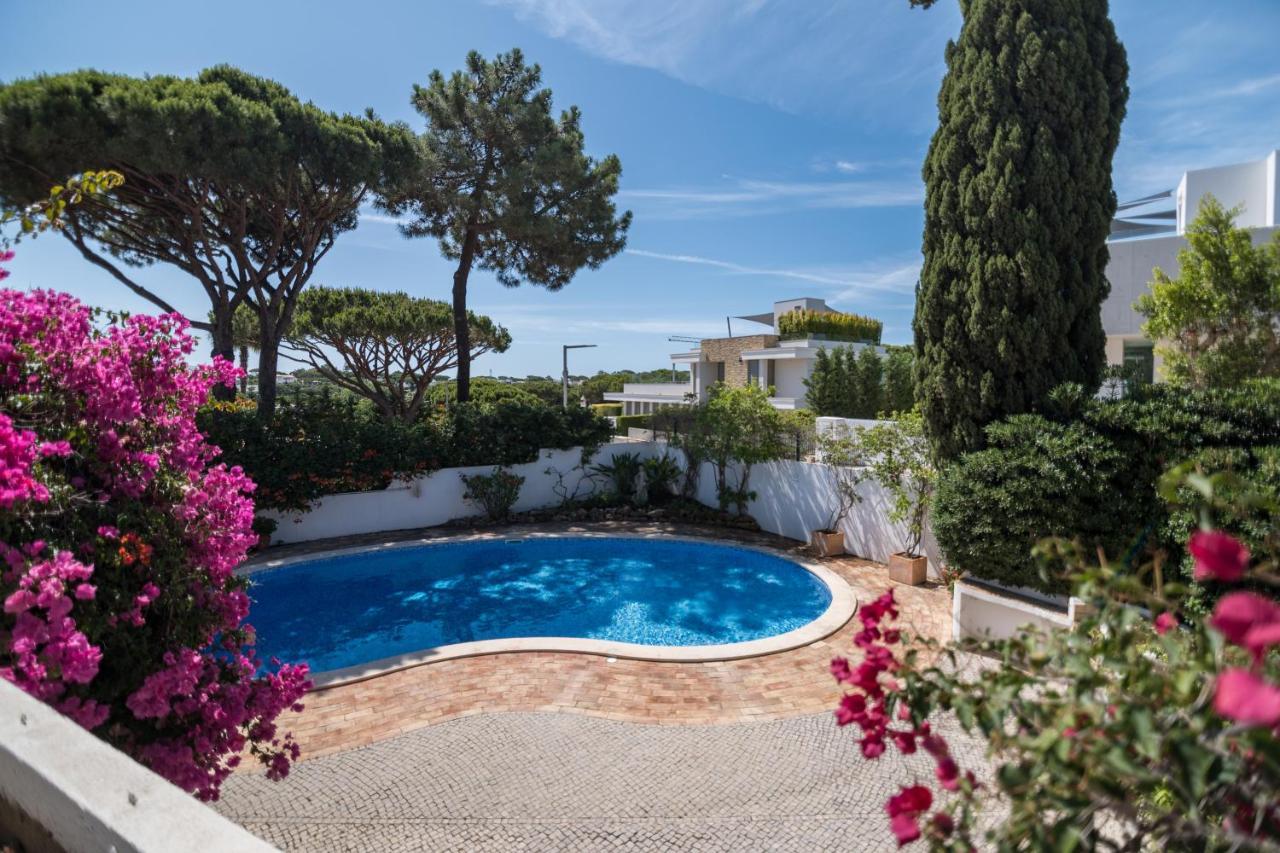 Traditional 3 Bedroom Villa With Great Pool In The Heart Of Vale Do Lobo Exteriör bild