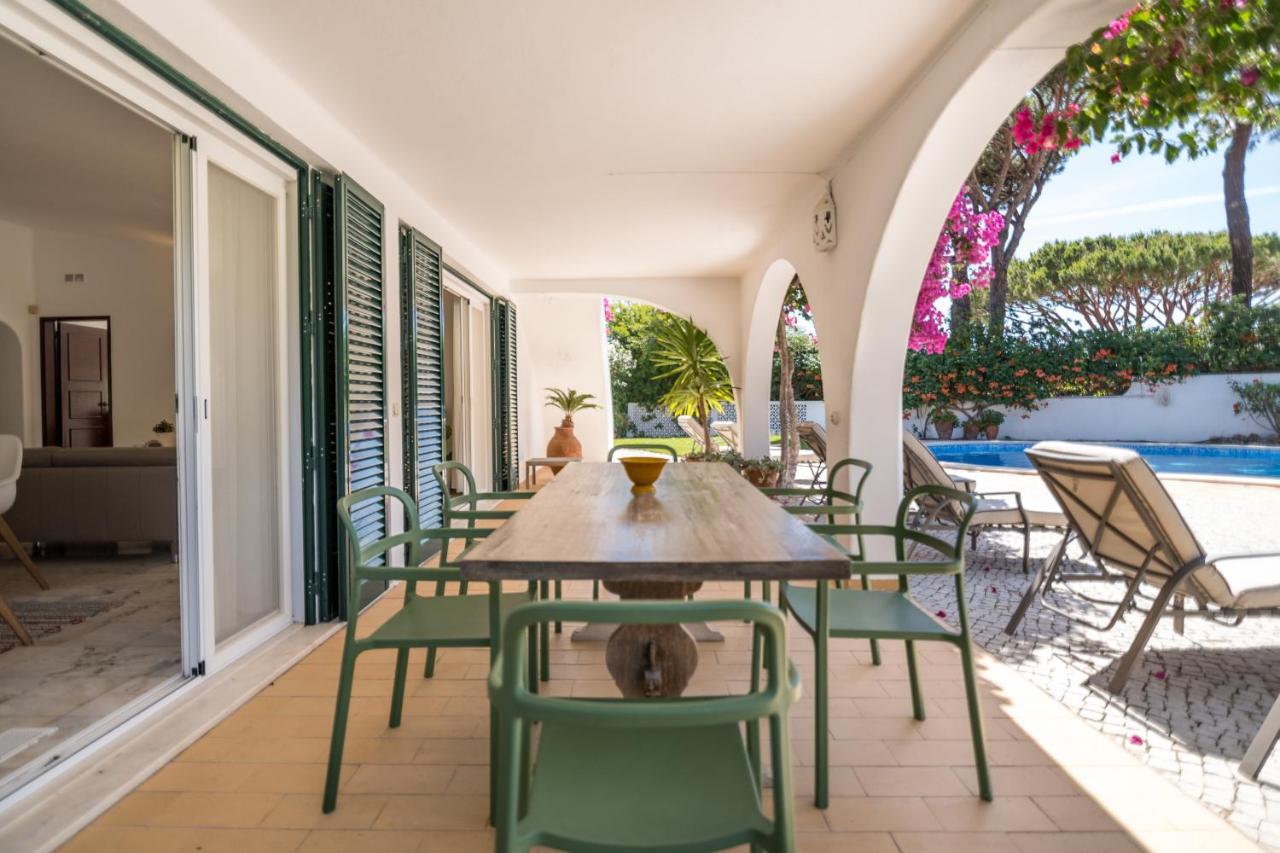 Traditional 3 Bedroom Villa With Great Pool In The Heart Of Vale Do Lobo Exteriör bild