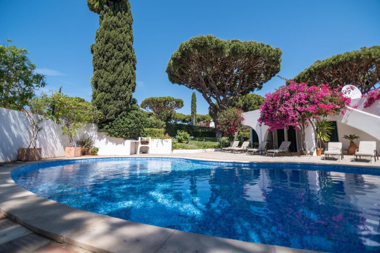 Traditional 3 Bedroom Villa With Great Pool In The Heart Of Vale Do Lobo Exteriör bild